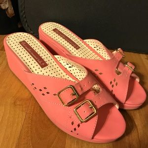B.A.I.T Footwear Pink Retro Sandals 7